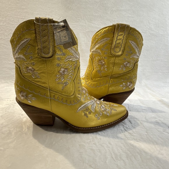Dingo Primrose Floral Embroidered Metallic Cowboy Booties Yellow, Women 8M - Picture 1 of 15